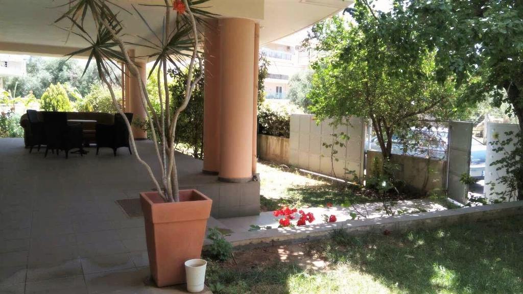 Appartement Rose Garden à Kalamata Extérieur photo