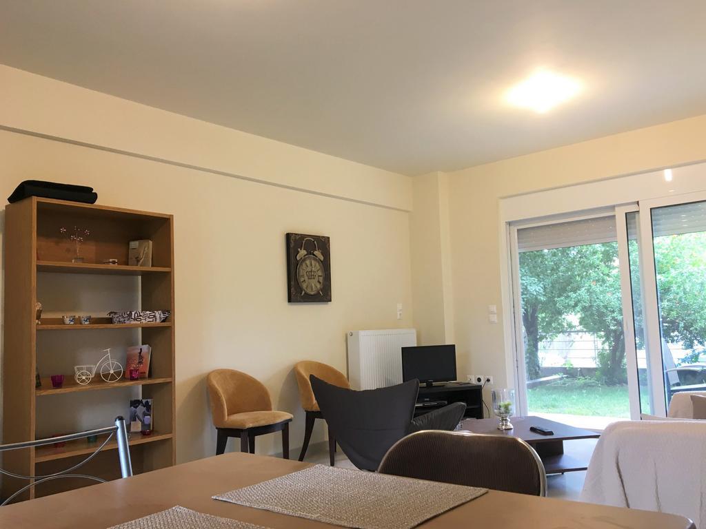 Appartement Rose Garden à Kalamata Extérieur photo