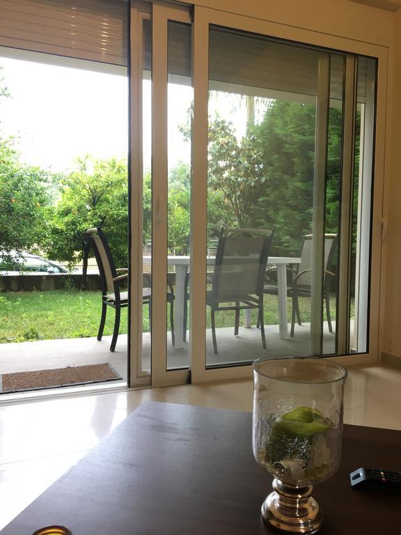 Appartement Rose Garden à Kalamata Extérieur photo