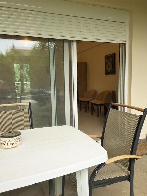Appartement Rose Garden à Kalamata Extérieur photo